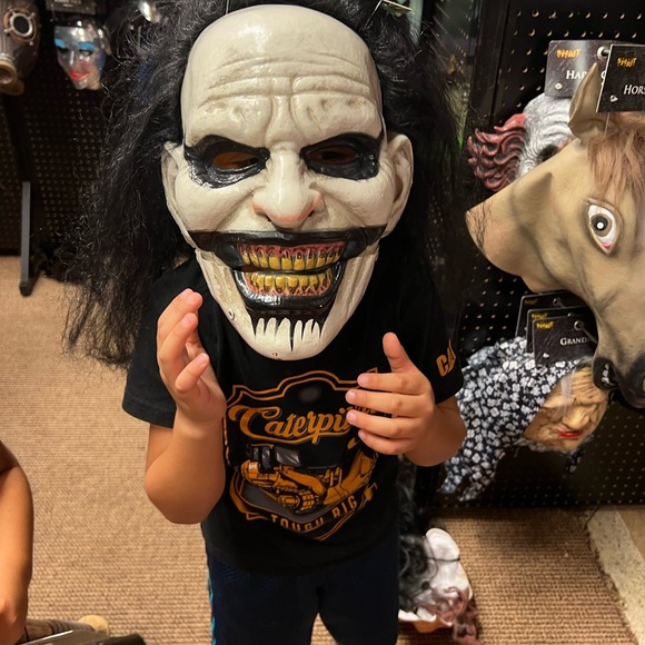 Meet your Posher, Monica Thank you for visiting my closet.. - Picture 3 of 10